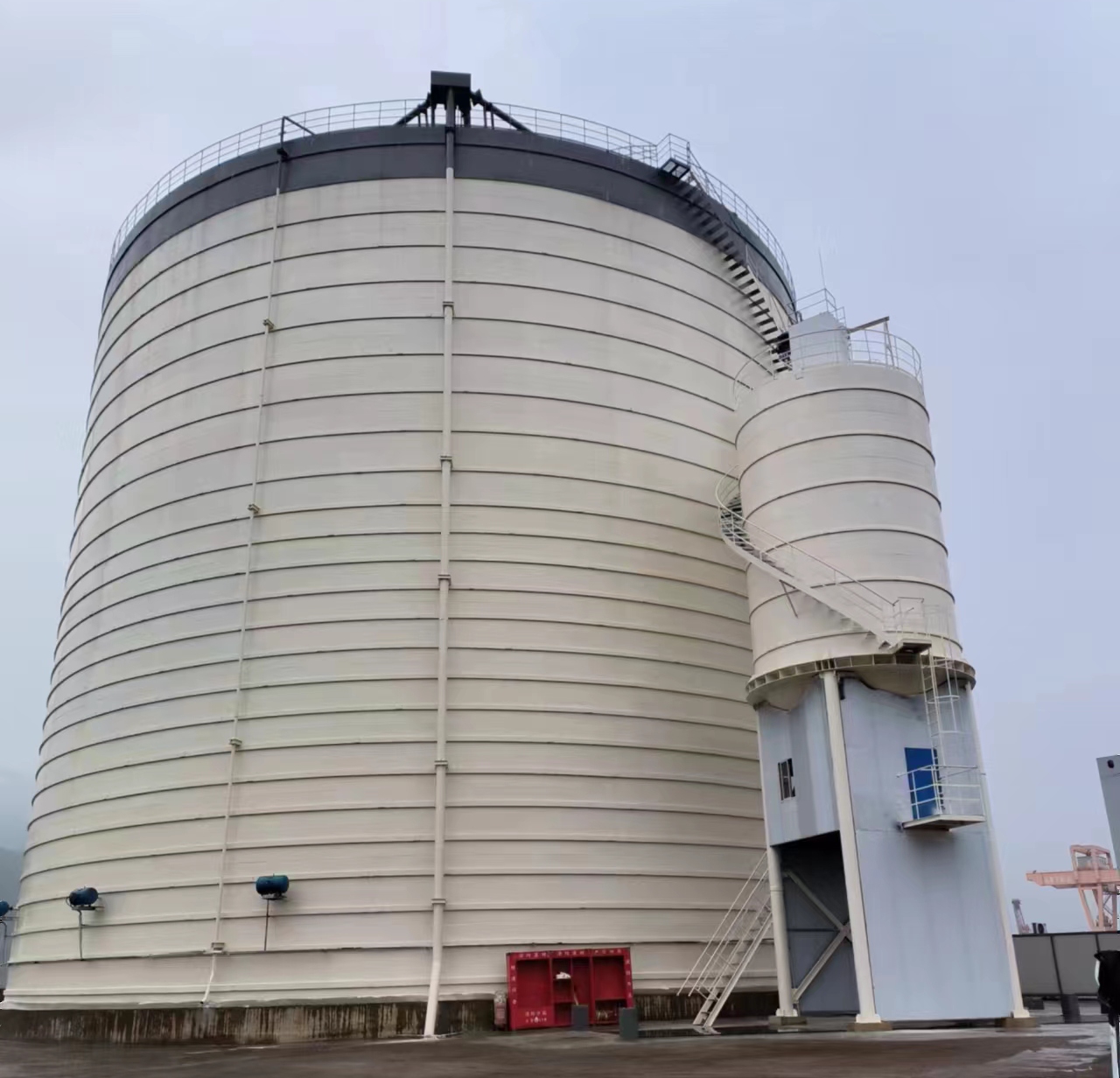 龙华10万吨水泥钢板库